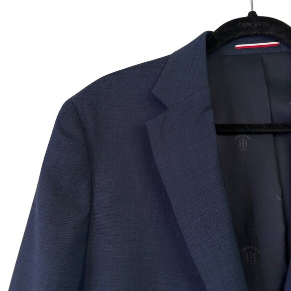 Tommy Hilfiger Men's 52% Wool Navy Blue Two Button Blazer Jacket Size 42R - Picture 2 of 15